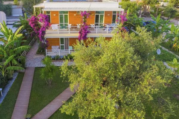 Hotel Jon Dhërmi Zewnętrze zdjęcie
