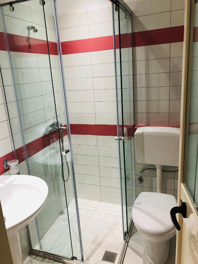 Hotel Jon Dhërmi Zewnętrze zdjęcie